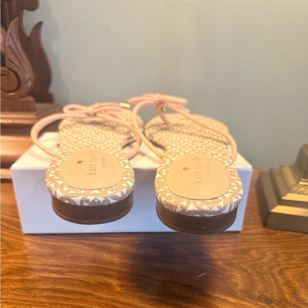 Kate Spade New York Mistic Bow Flat Thong Pale Pink Leather Sandal Size 8 - Picture 8 of 12